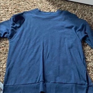 long sleeve , very comfortable shirt